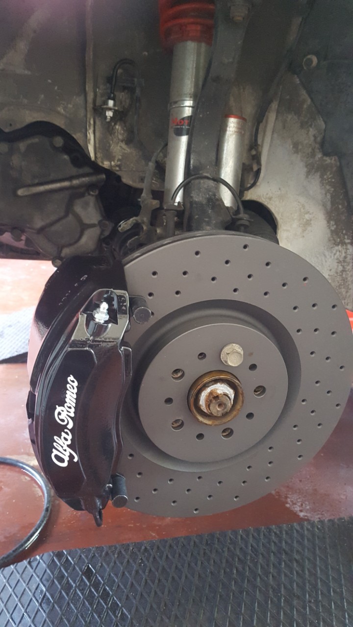 HyperBrake Motorsport Front 4pot Big Brake Kit without calipers for Alfa Romeo 156 for Ate 4pot Calipers from Audi A4 B9 and monoblock brake discs 330x32mm - Image 7